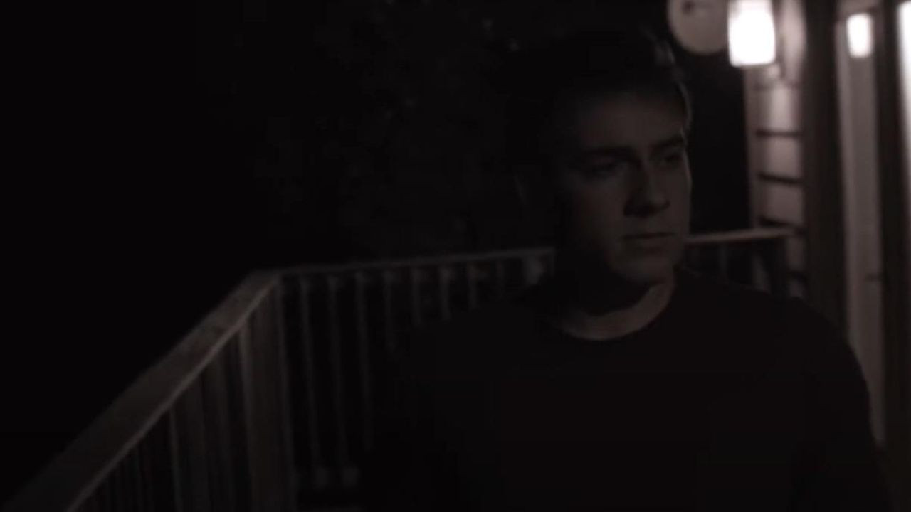 300 Seconds backdrop