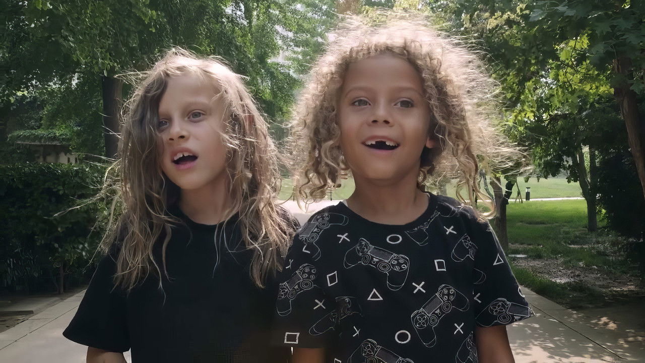 Aleque & Issay backdrop