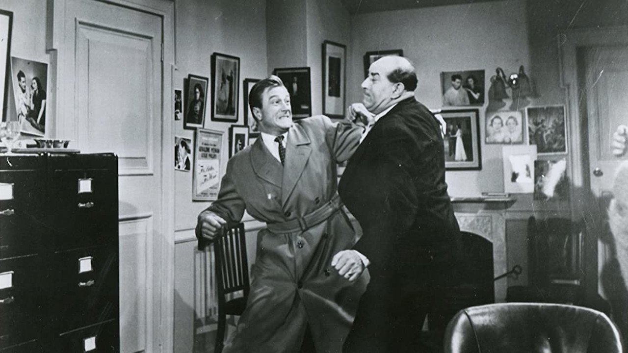 Assignment Redhead backdrop