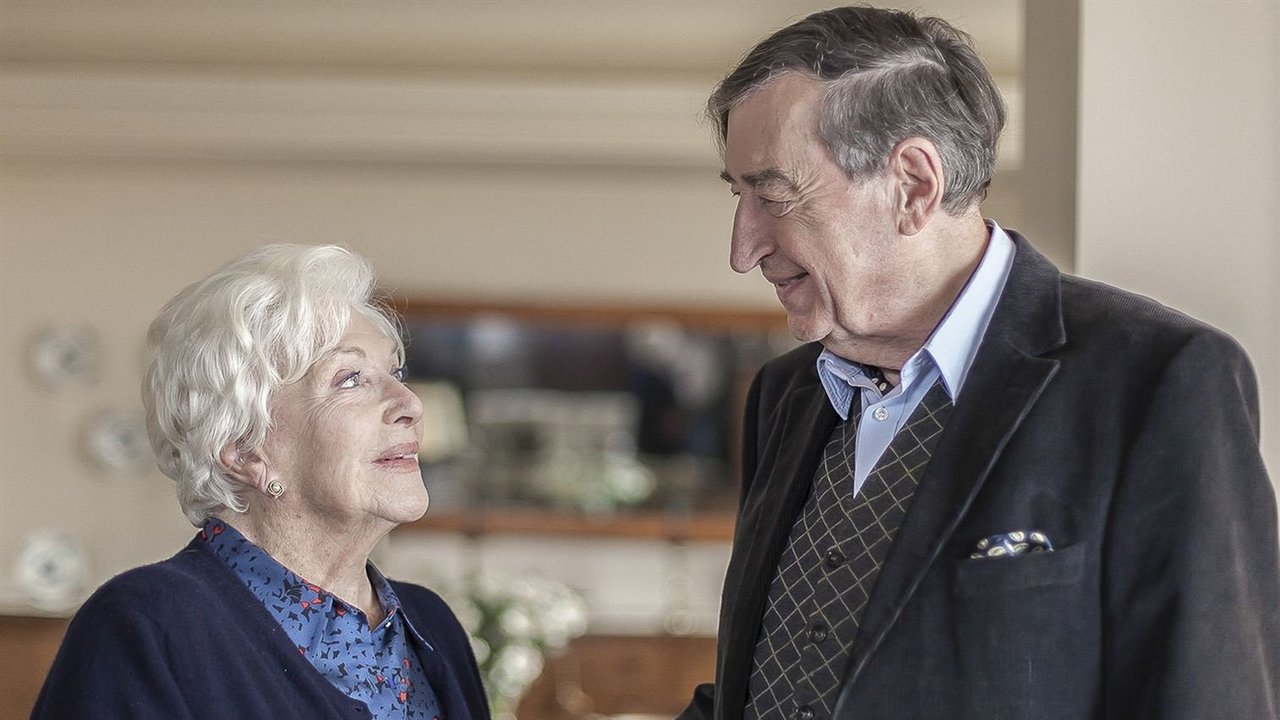 La Douce Empoisonneuse backdrop