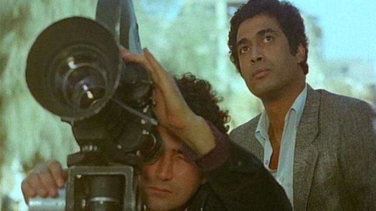 Houseboat No. 70 backdrop