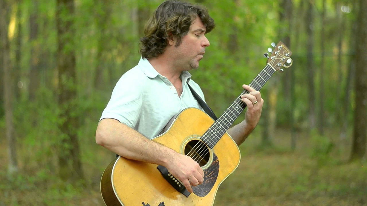 Keller Williams: The Bluebird backdrop