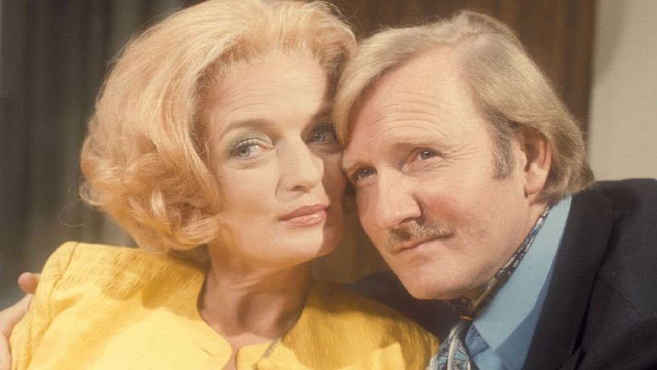 Casanova '73 backdrop