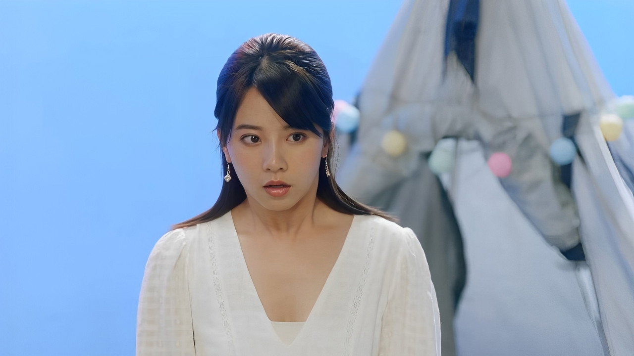 Oh My Ghost backdrop