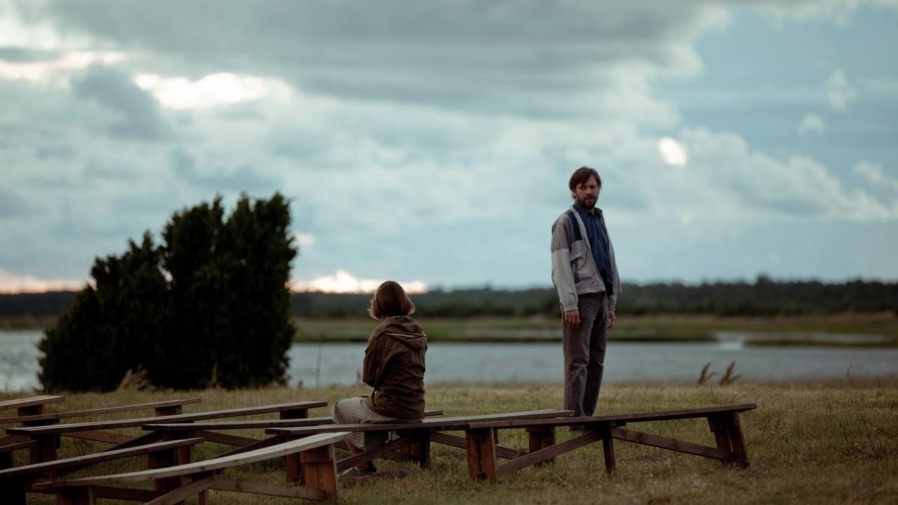 Love Is Blind backdrop