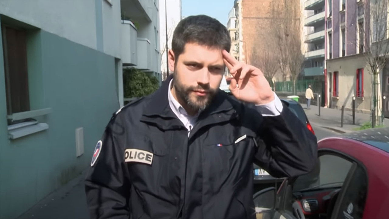 La police de l'humour backdrop