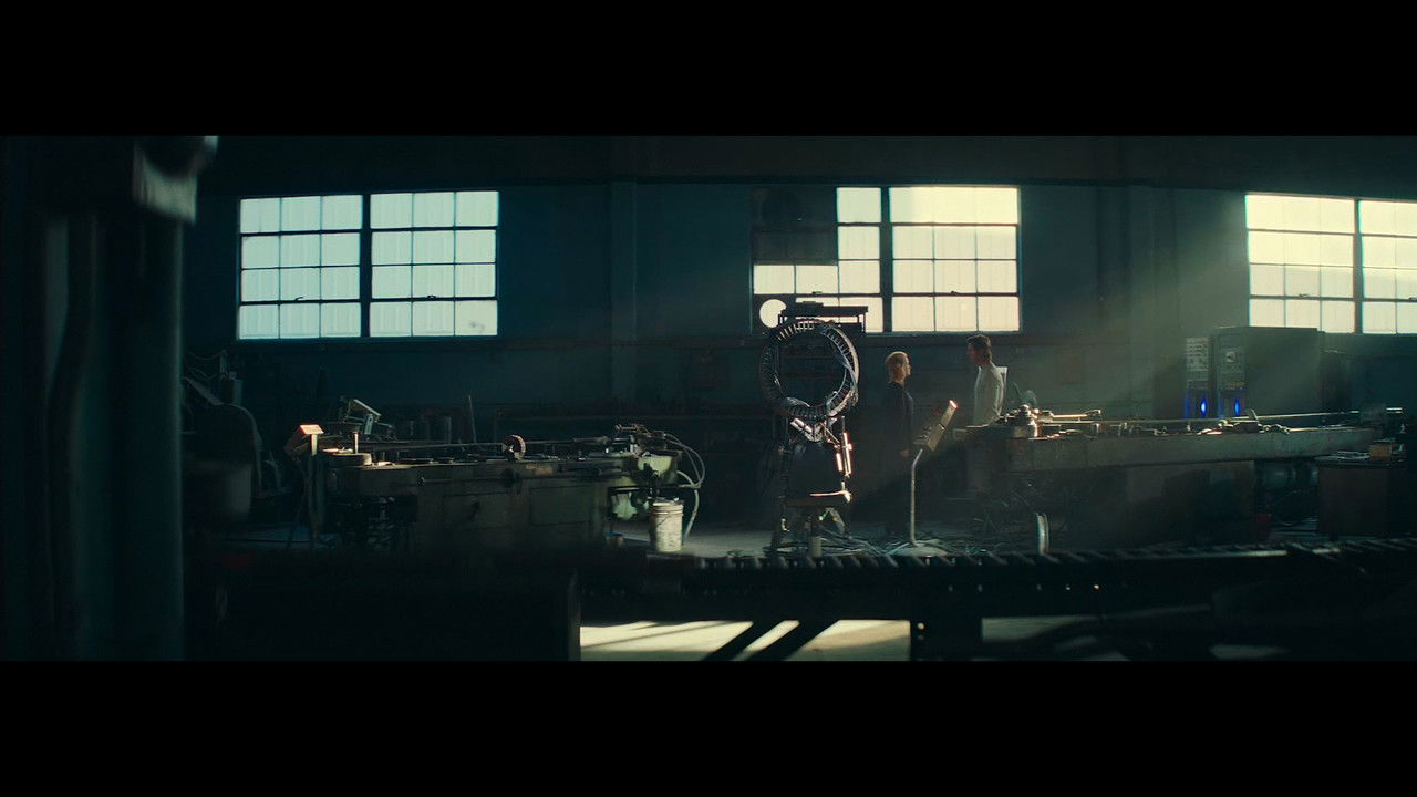 (Dis)connected backdrop