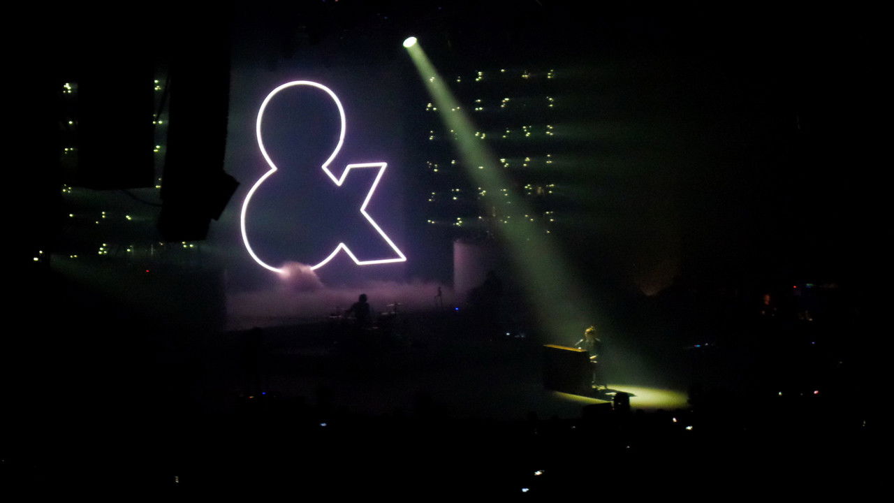 Julien Doré - & Tour backdrop