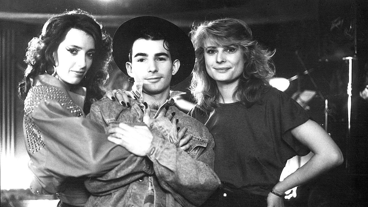 Discopríbeh 2 backdrop