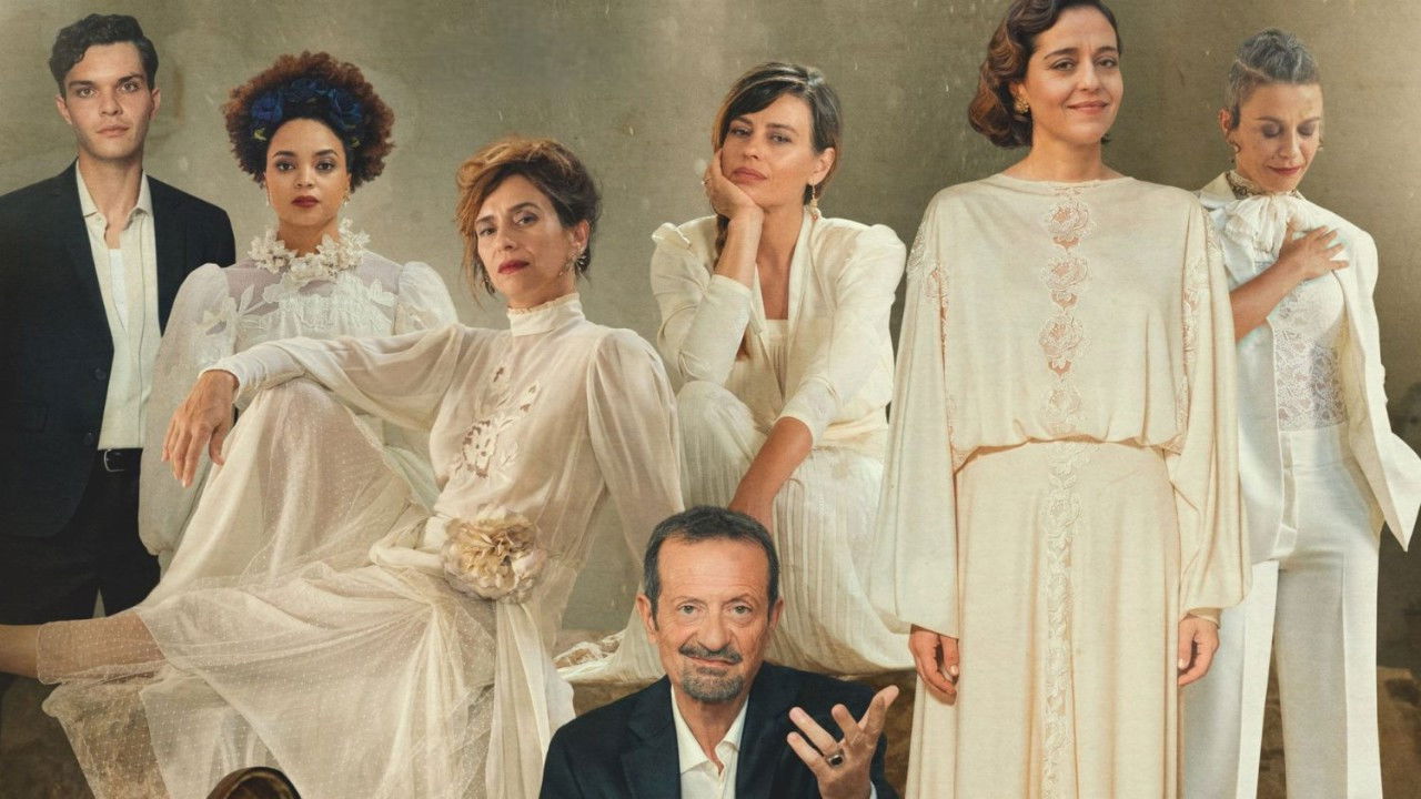 Il bene comune backdrop