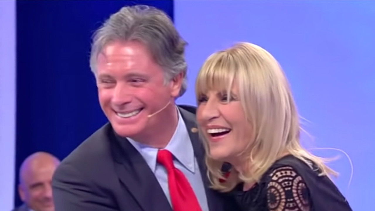 Speciale uomini e donne backdrop