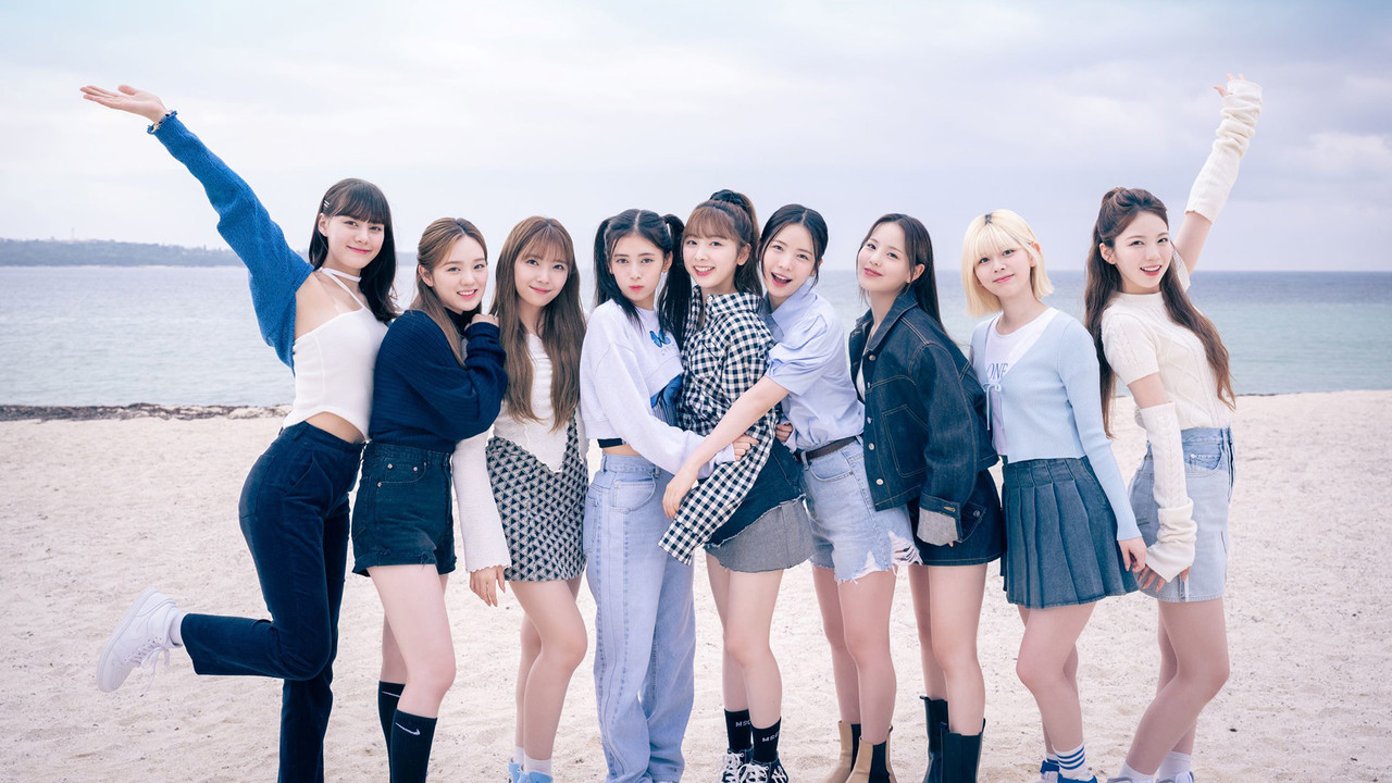 NiziU's Summer Vacation backdrop