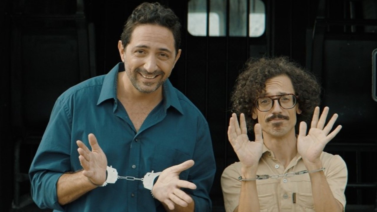 Gli attassati backdrop