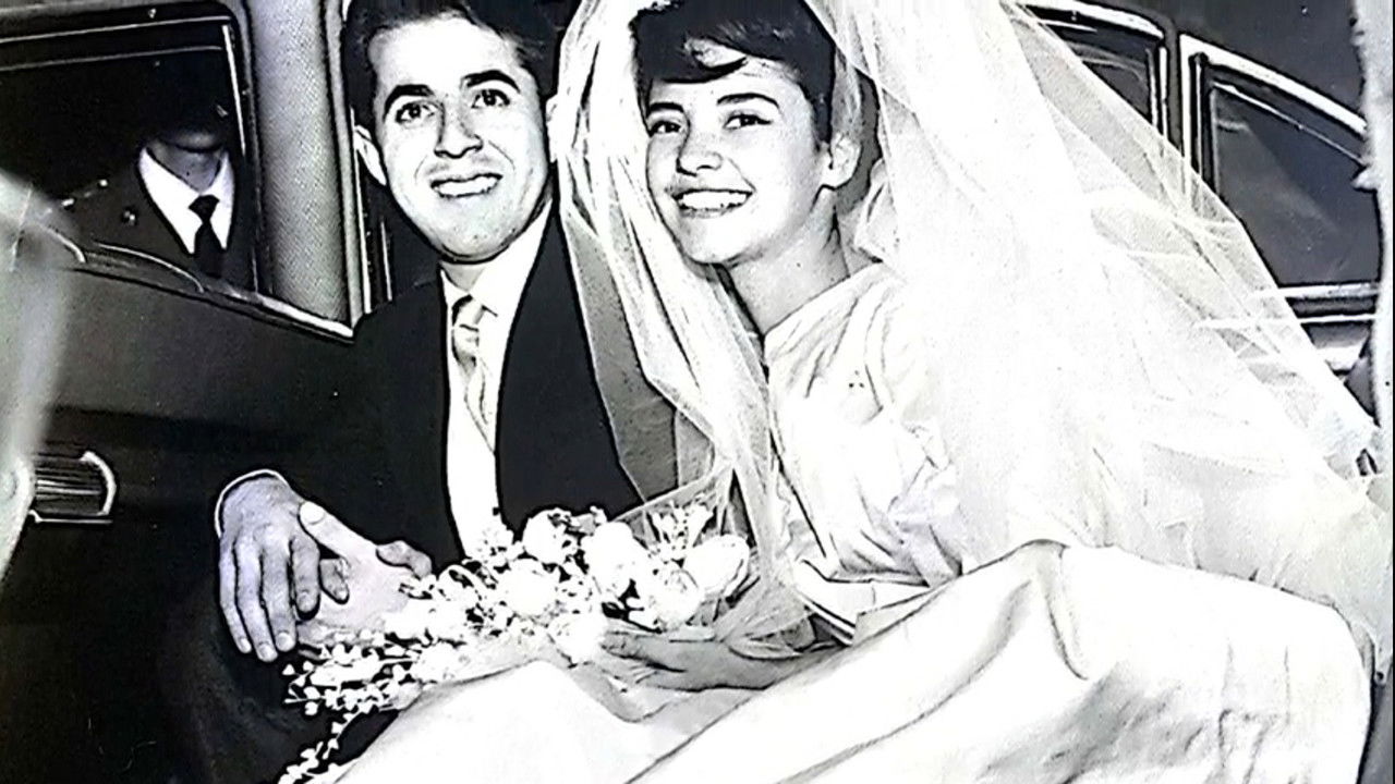 Toda História Que Se Conta backdrop