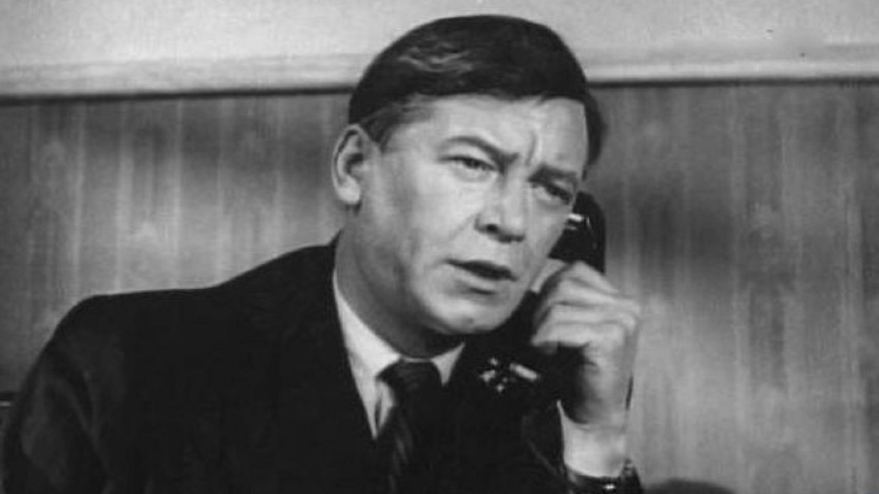 The Tight Knot backdrop