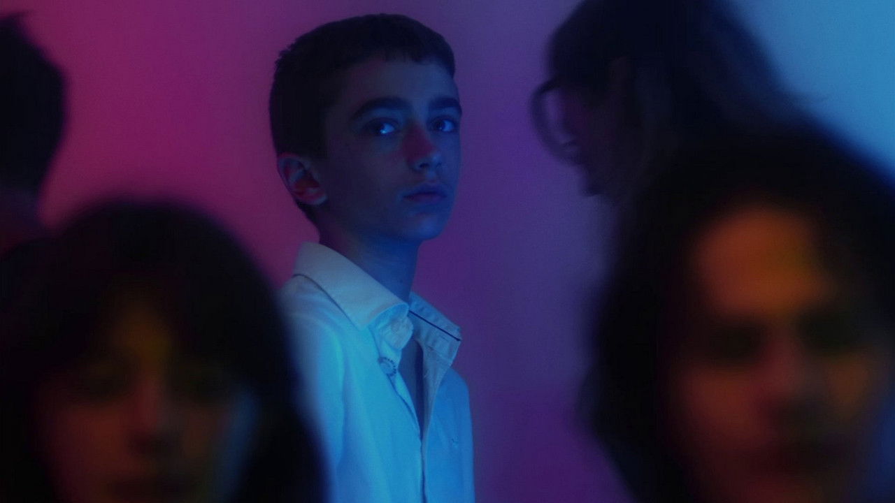 Don't Be Cruel backdrop