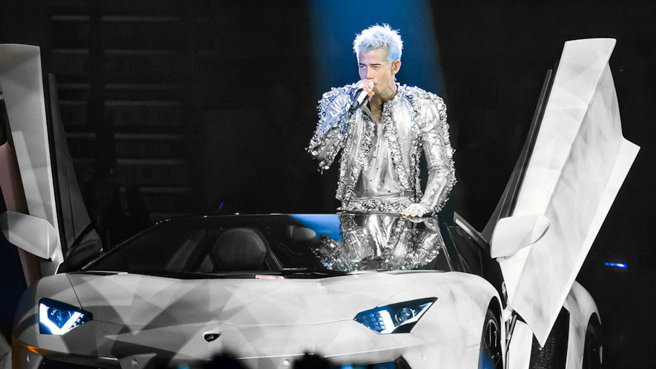Aaron Kwok de Showy Masquerade World Tour Live in Concert [Hong Kong Stop] Encore backdrop