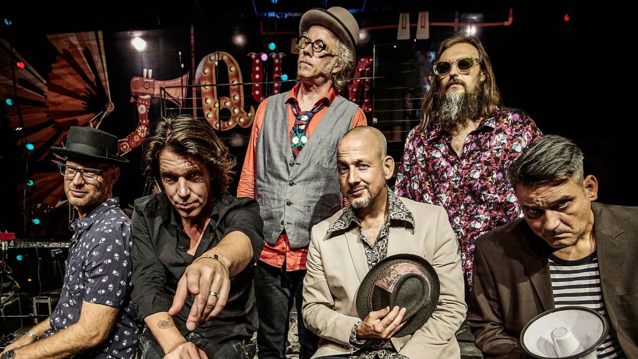 Quimby Class & Roll backdrop