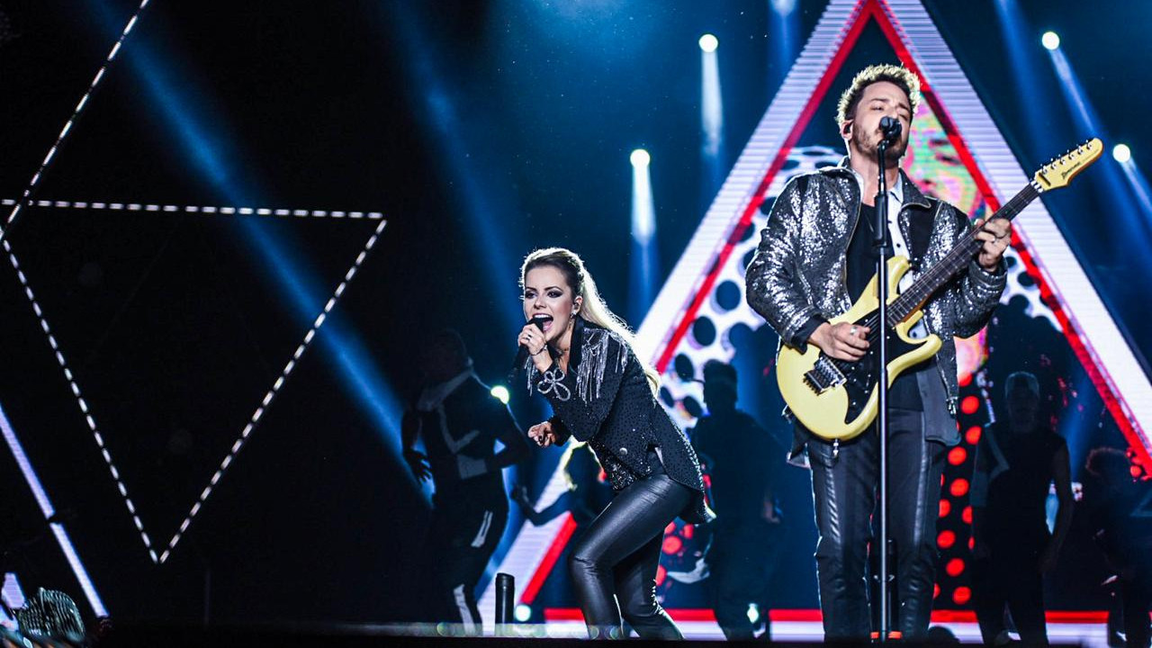 Sandy & Junior: Nossa História backdrop