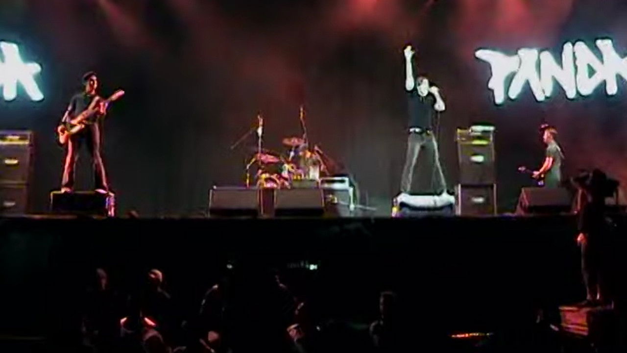 PXNDX - Amantes Sunt Amentes backdrop