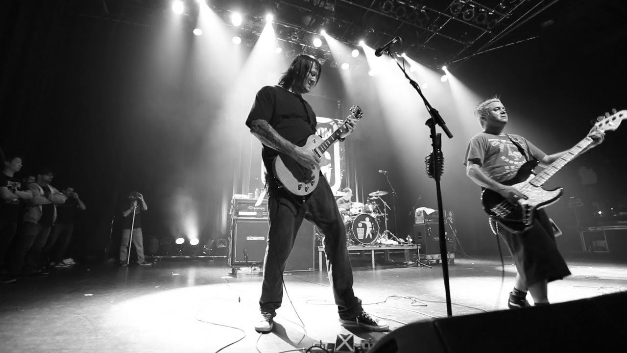 Hangin' With The Wagon backdrop