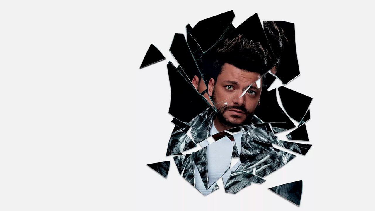 Kev Adams : Miroir backdrop