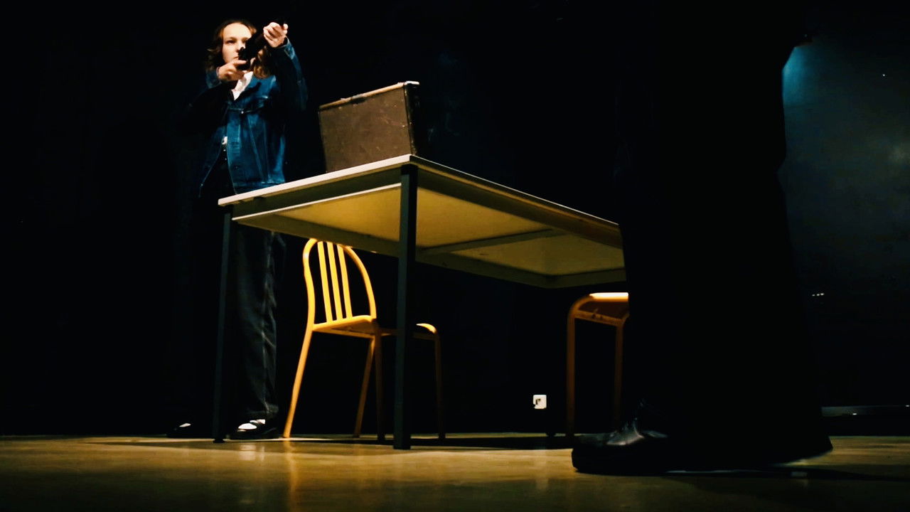 Le Fusil de Tchekhov backdrop