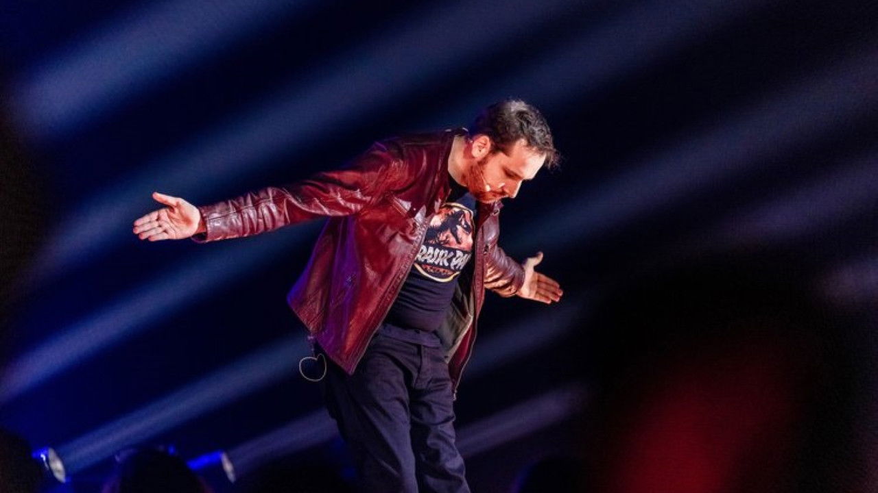 Xander De Rycke: XDR15 backdrop