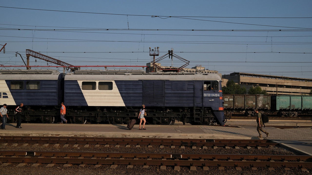 Des trains dans la guerre backdrop
