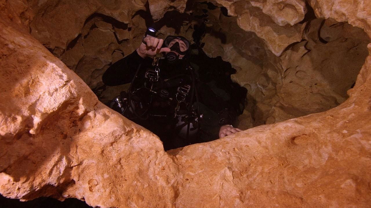 Sinkholes: Swallowed Alive backdrop