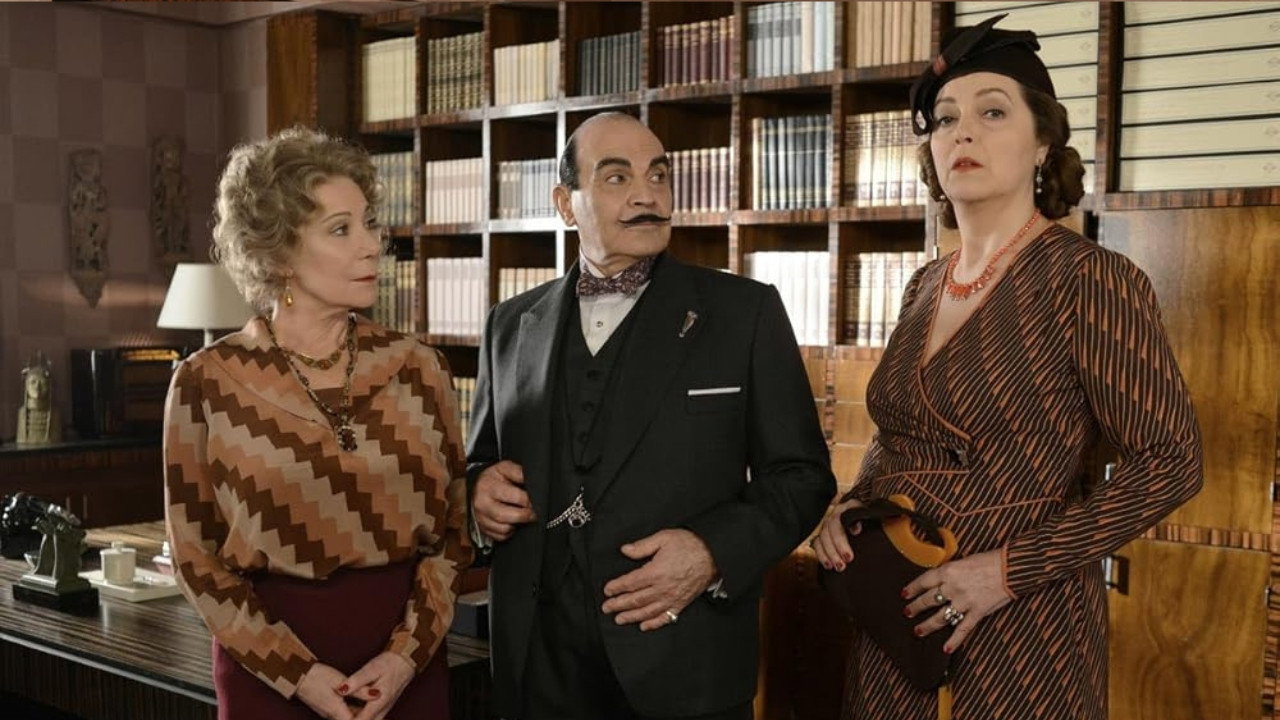 Elephants Can Remember backdrop