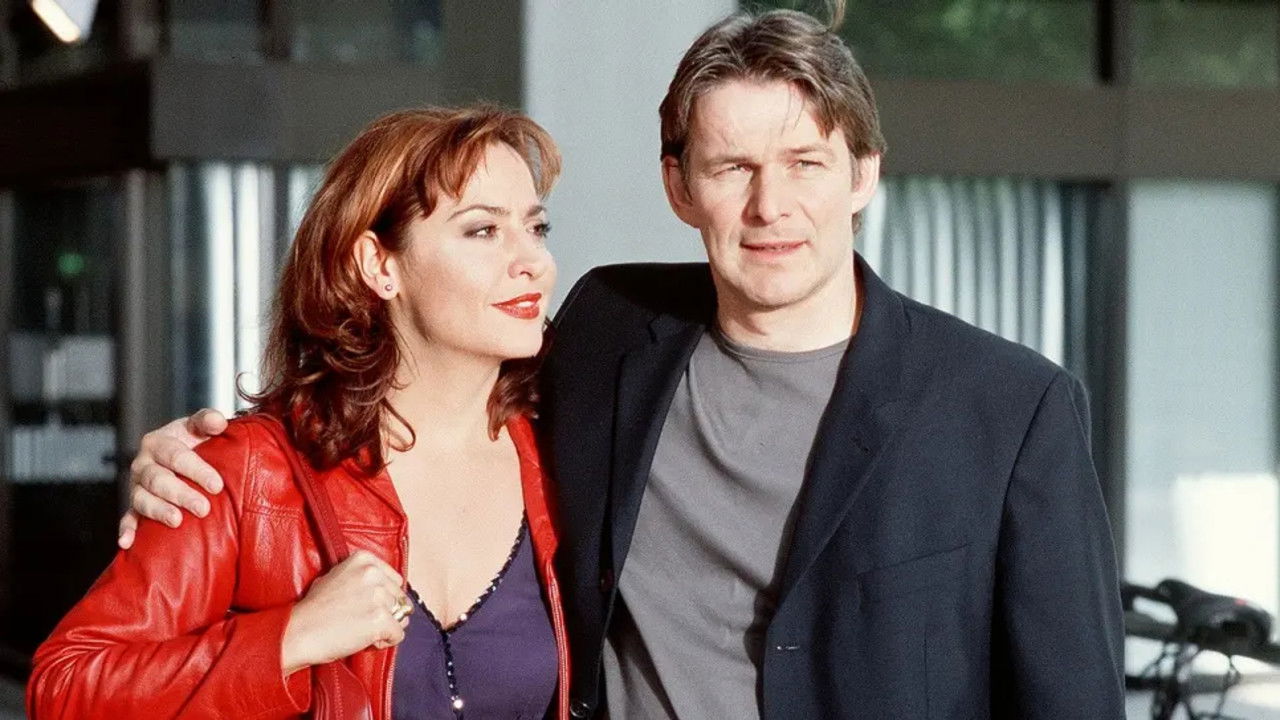 Am Anfang war die Eifersucht backdrop