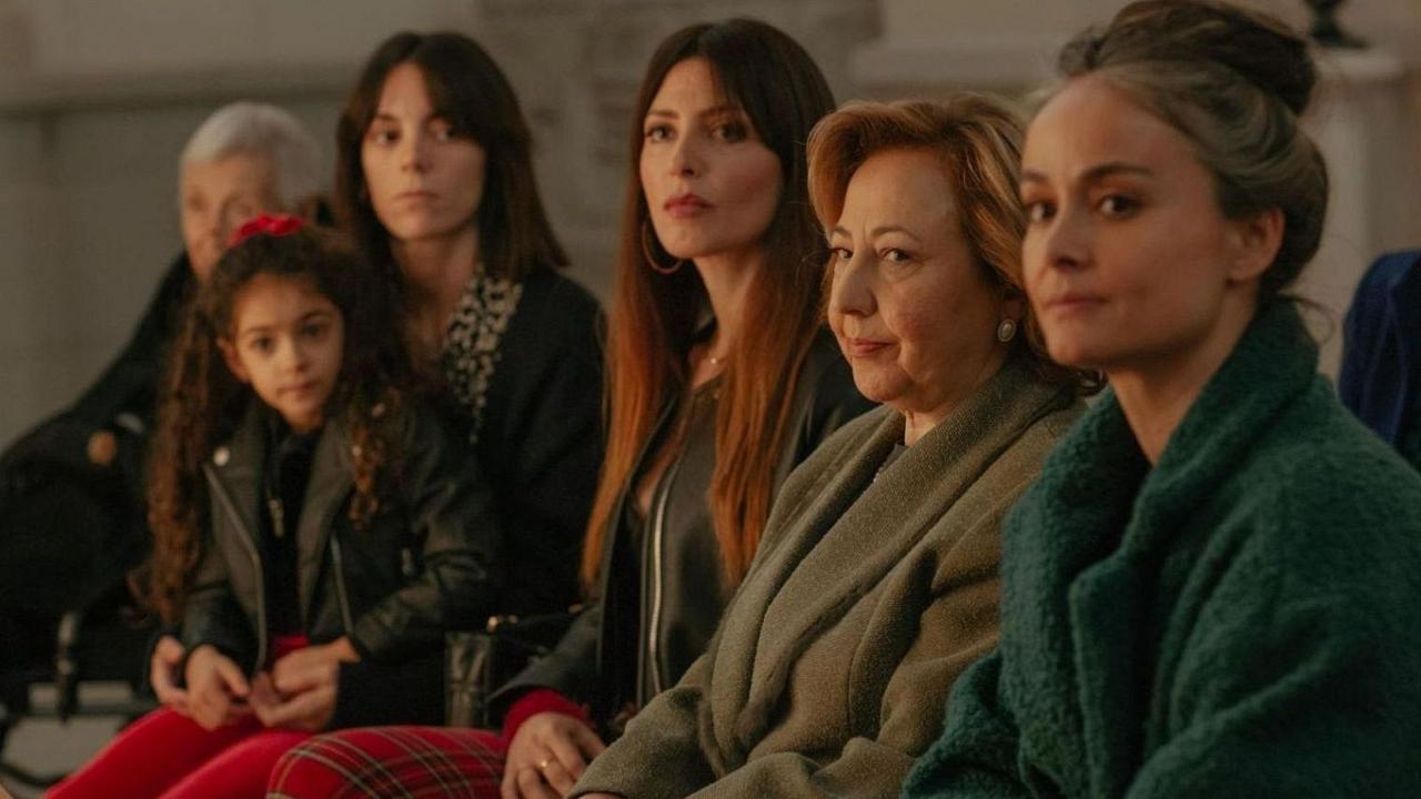 Summer In December backdrop