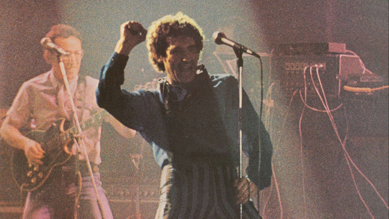 Miguel Ríos: Rock & Ríos backdrop