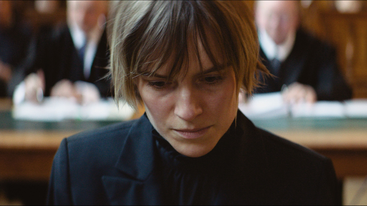 Die Schwelle backdrop