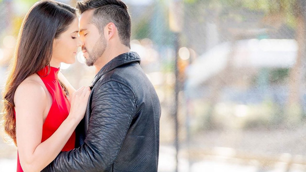 Te Doy La Vida backdrop