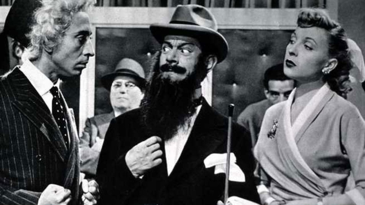 Il mago per forza backdrop