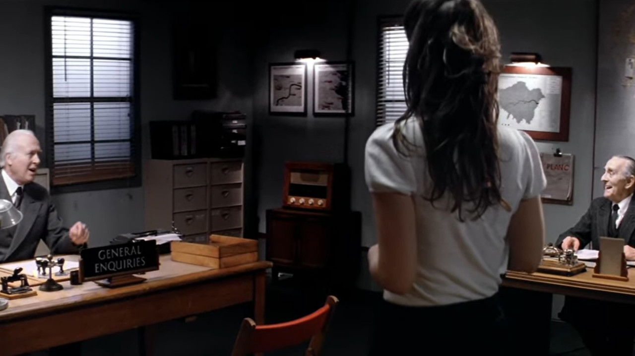 Waiting for Gorgo backdrop