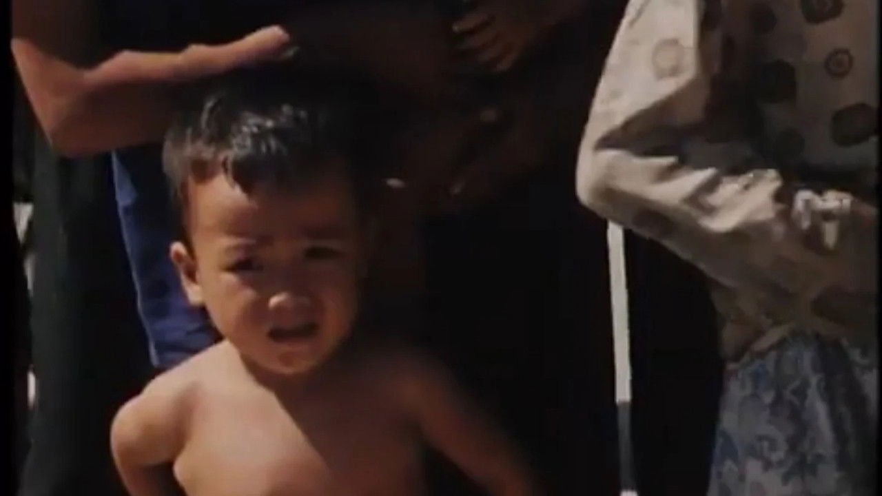 Hong Kong, città di profughi backdrop