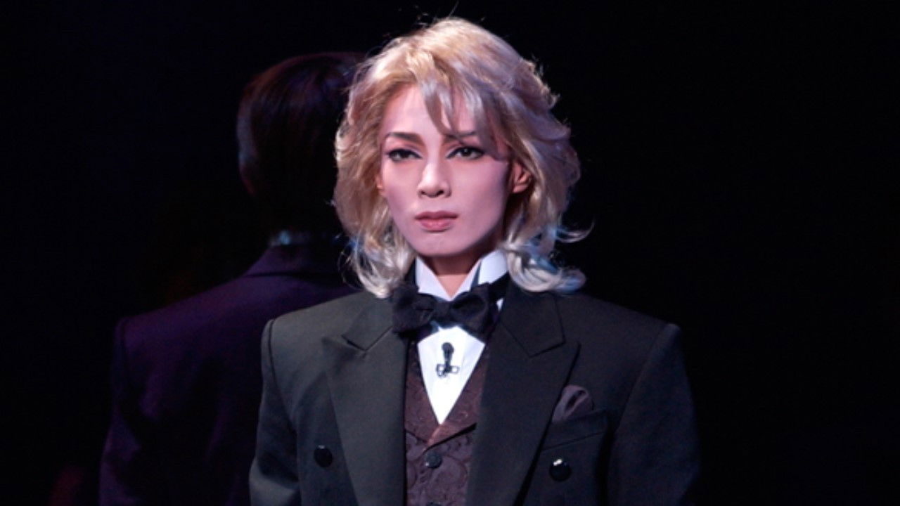 Silver Wolf backdrop