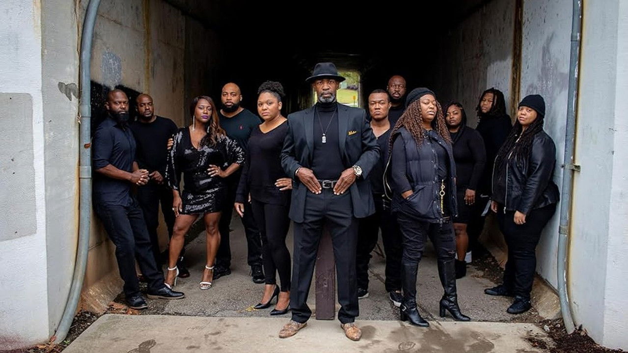 The Lyons Den backdrop