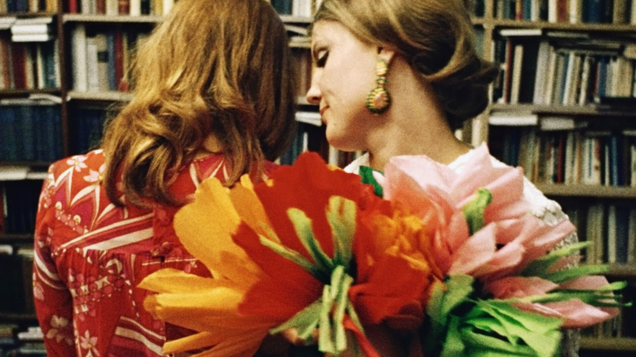 The Cat Has Nine Lives backdrop