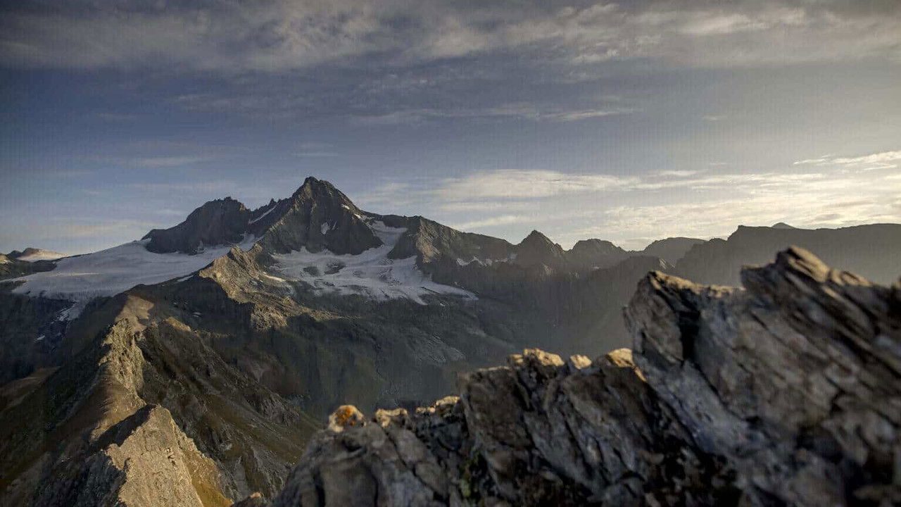 Mythos Großglockner – Ein Berg im Wandel der Zeit backdrop