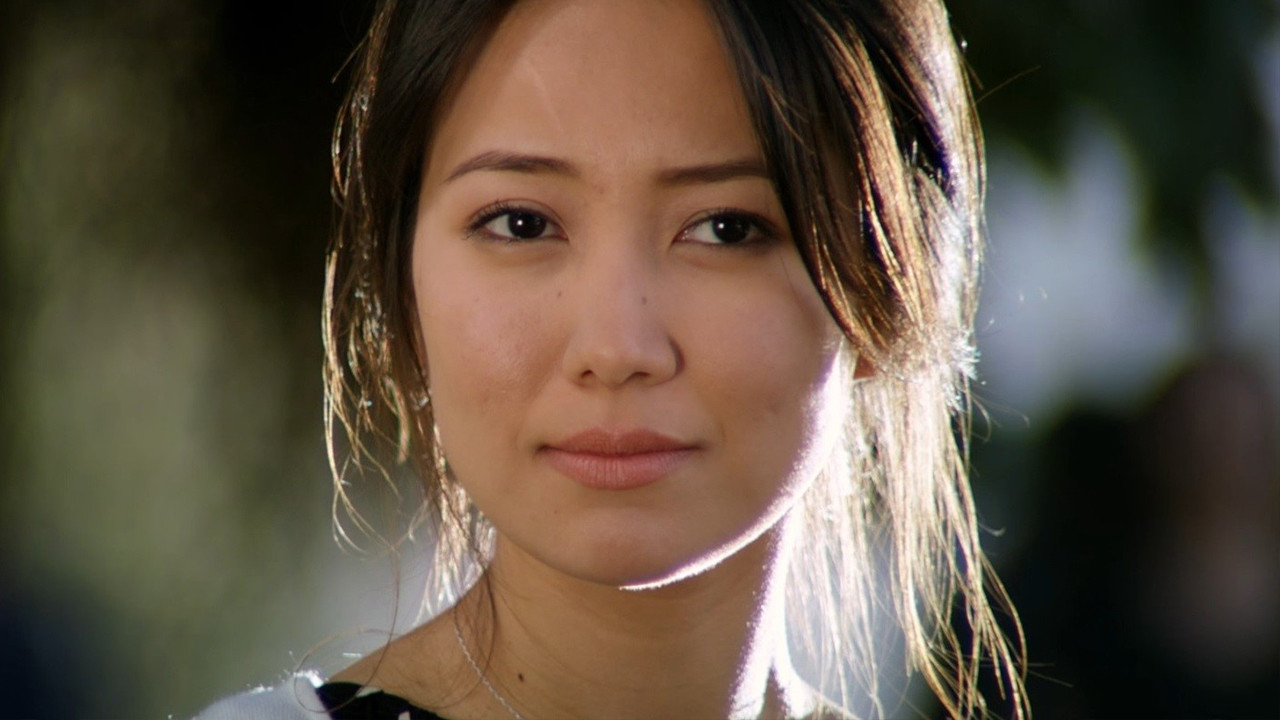 100 Minutes About Love backdrop