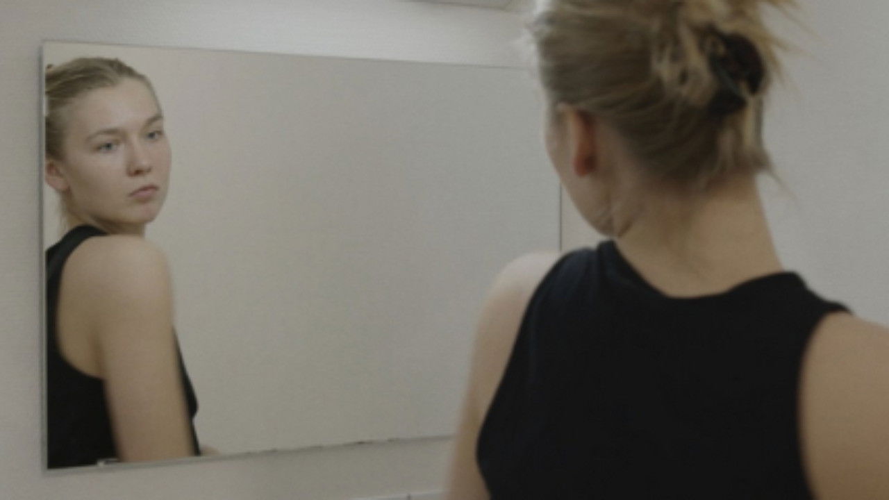 min krop, men mit hoved backdrop