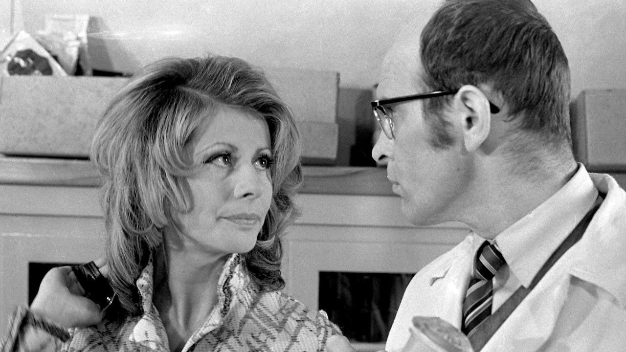 Z lékárníkova deníku backdrop