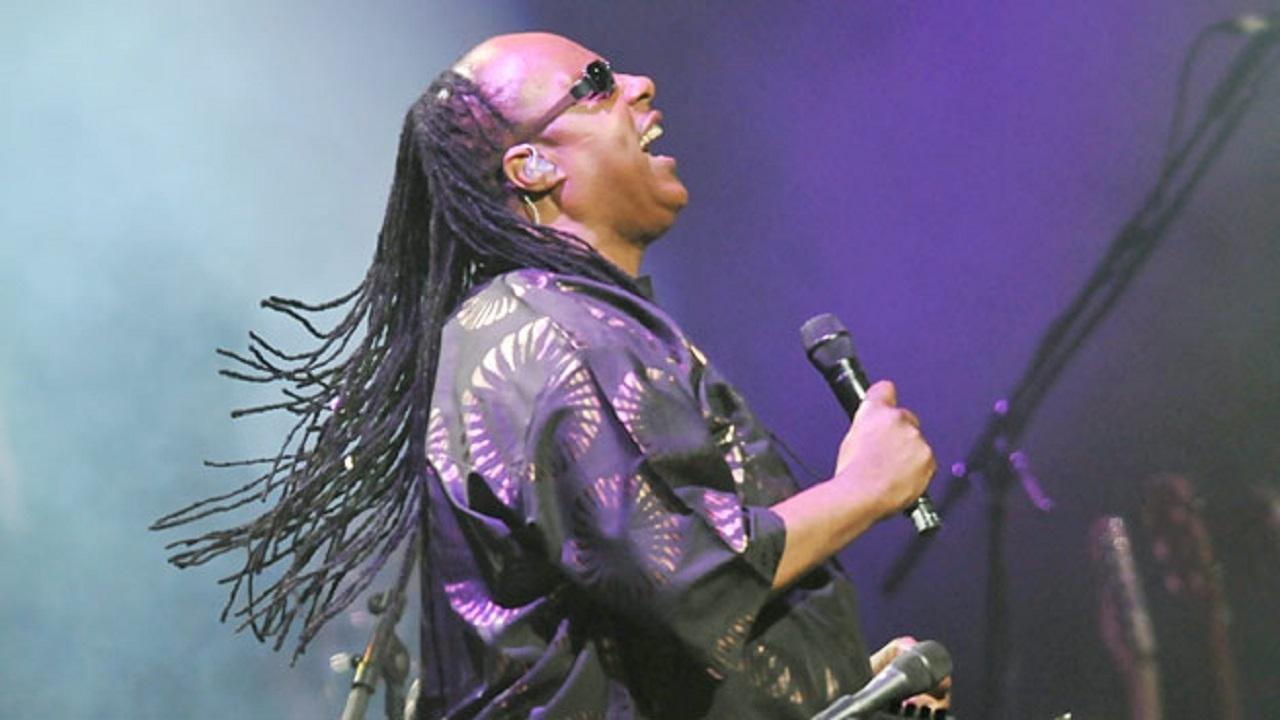 Stevie Wonder - Live at Wembley Stadium - London England 1989 backdrop
