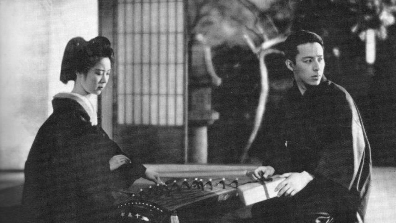 Okoto and Sasuke backdrop