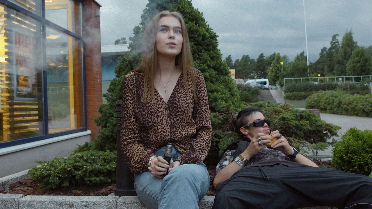 Hard to Break backdrop