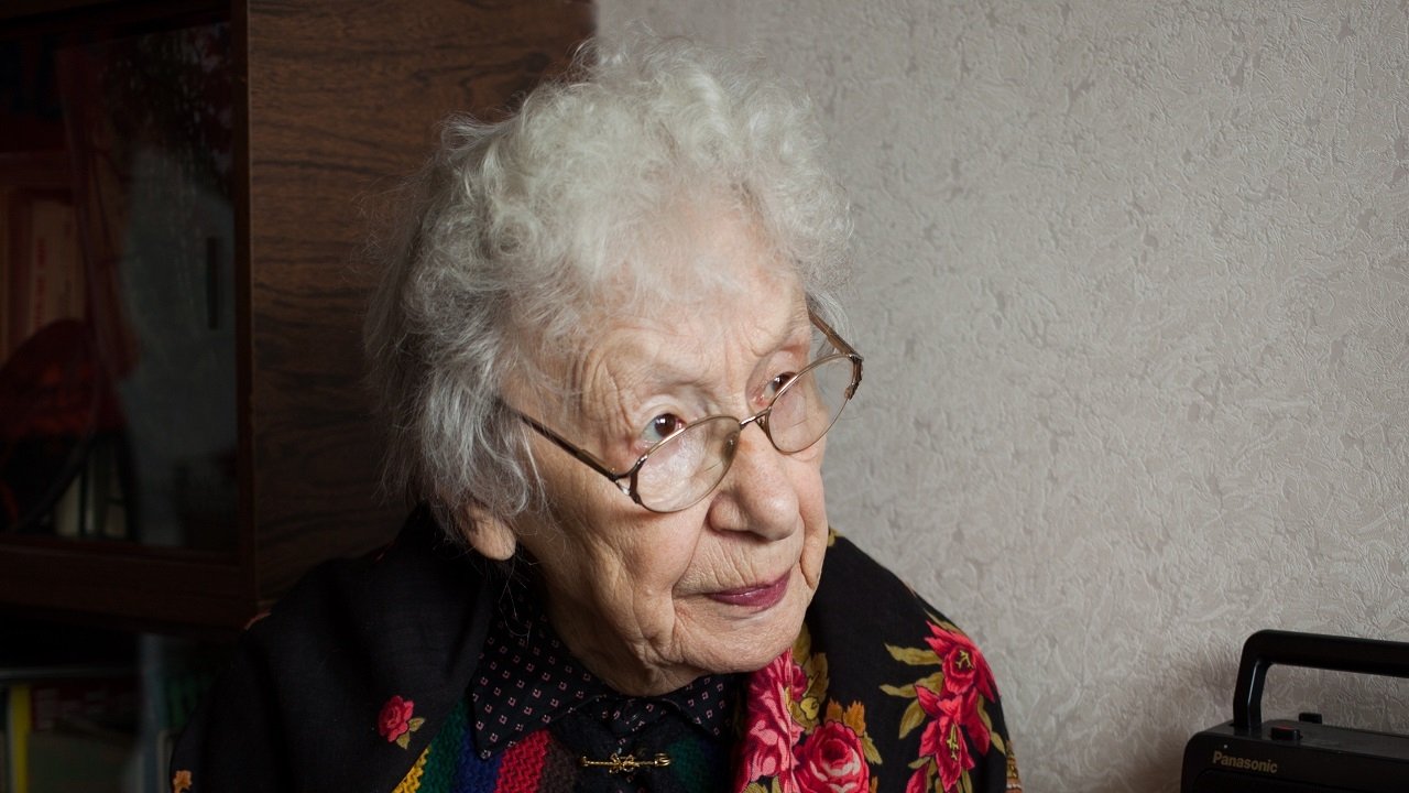 Women of the Gulag backdrop